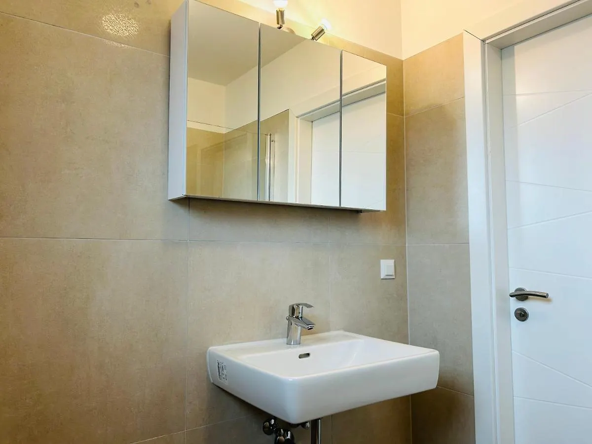 Garden - Free Parking - Modern Apartment Vienna 0*,  Austria
